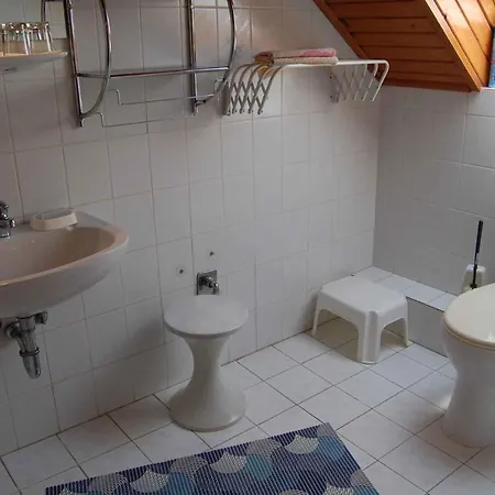 In - Balaton 18886 بيت للعطل *